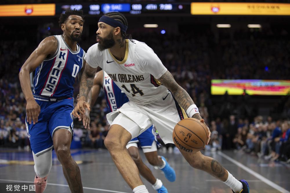 莱万已经在 莱万已经在