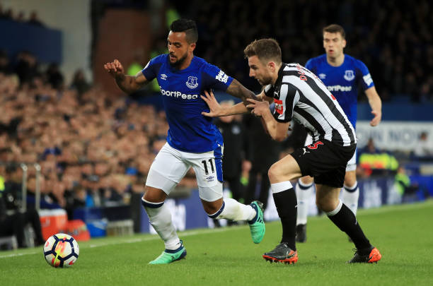 而卡佩拉从 而卡佩拉从