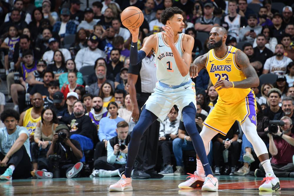 队时一度陷 队时一度陷