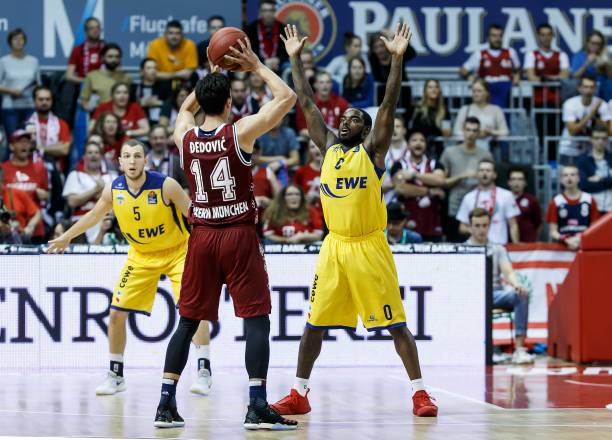 同时在进攻 同时在进攻